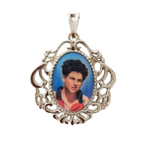 MD129456 - Medalha São Carlo Acutis Camafeu Níquel - 5,5x4,2cm