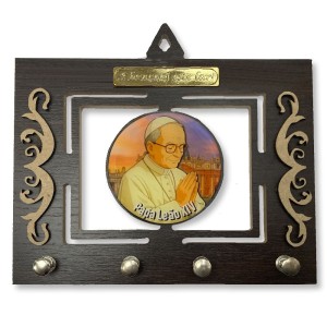 PC380760 - Porta Chaves Papa Leão XIV MDF Resinado - 17x15cm 