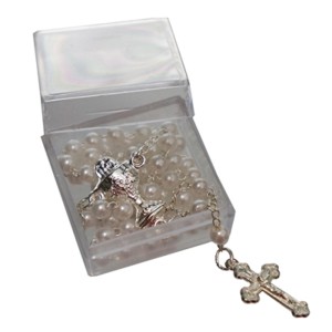 TE112020 - Caixa de Acrílico c/ Terço de Pérola Branca Primeira Eucaristia - 3x3cm