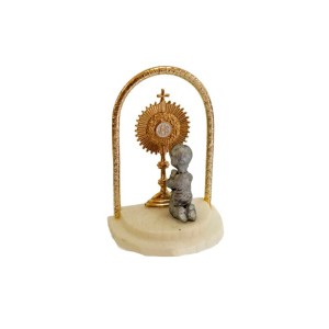 PD112110 - Pedestal Lembrança Primeira Eucaristia c/ Ostensório Menino - 4,5x6cm